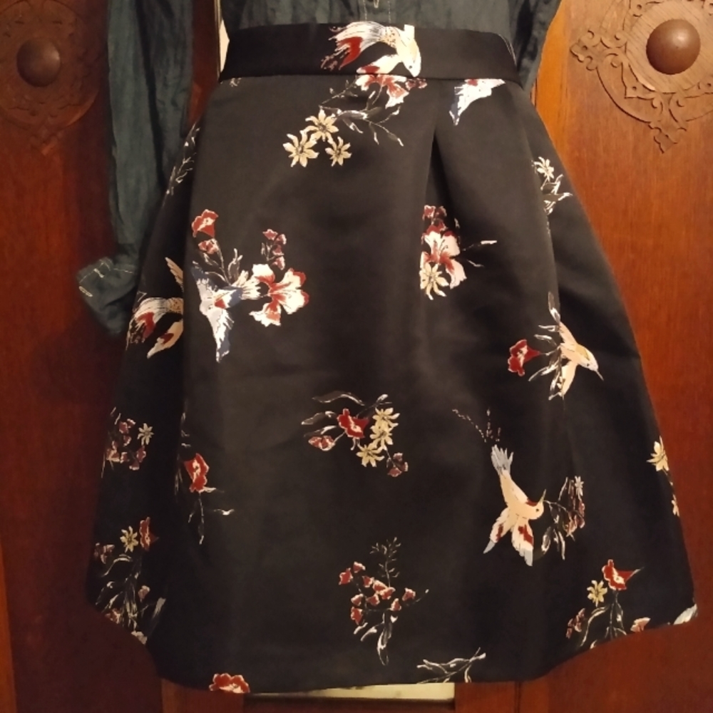 H&M Pleated Bird Skirt Satin Size 12